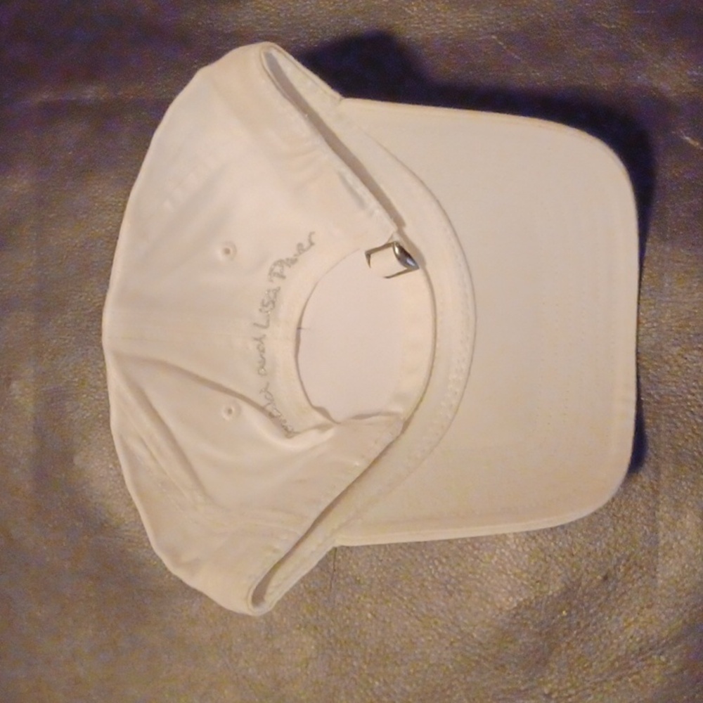 White Peace for the Foundation Cap - Picture 2 of 2